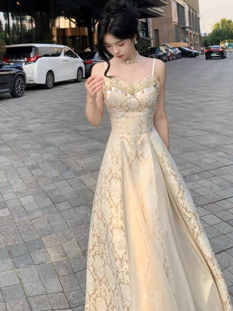 Adriata Pearl Chain Baroque Royalcore Dress